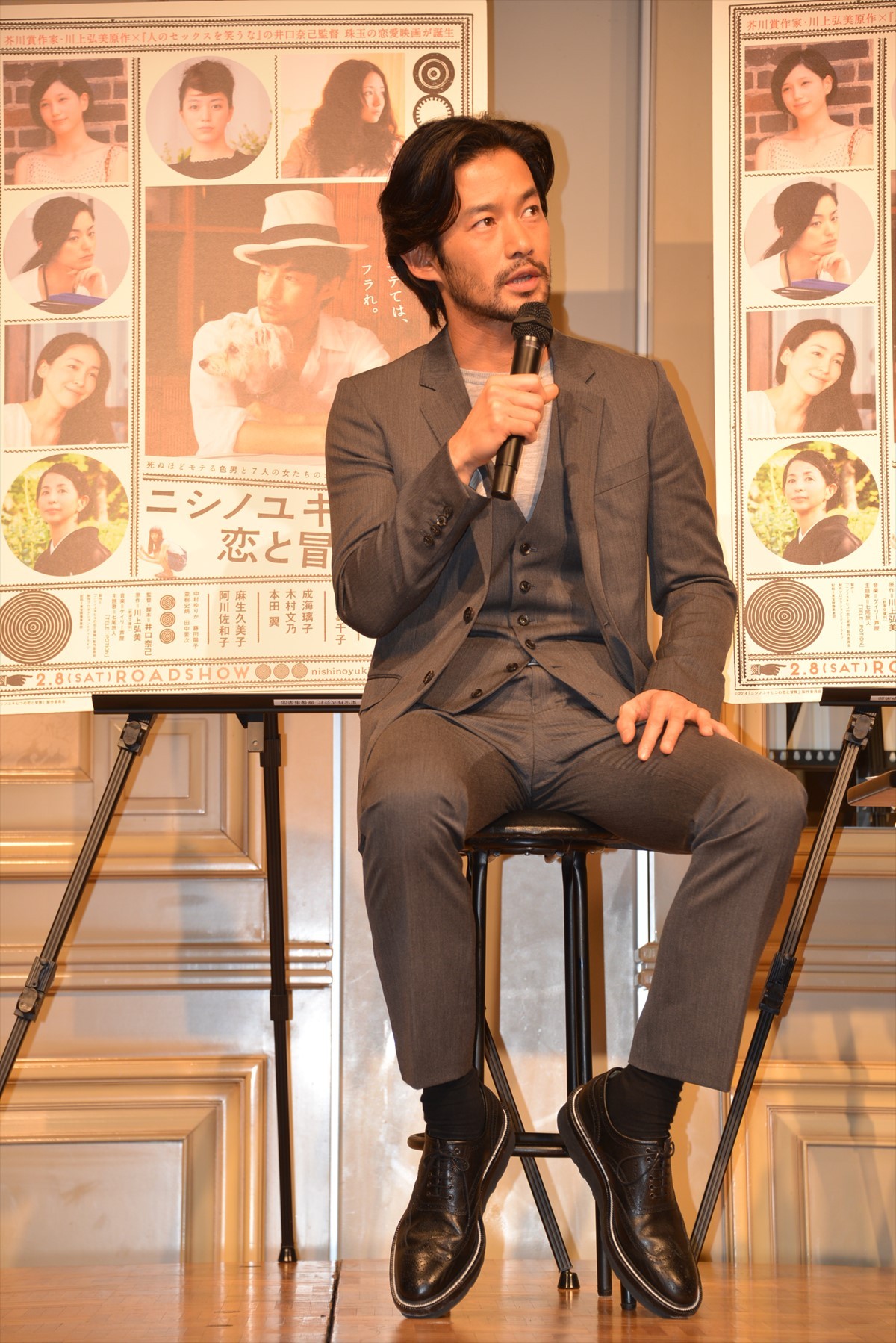 竹野内豊が人生初のファンイベントに登場　尾野真千子との熱烈キスシーンを弁明!?