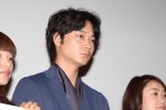 綾野剛、『そこのみにて光輝く』舞台挨拶にて　