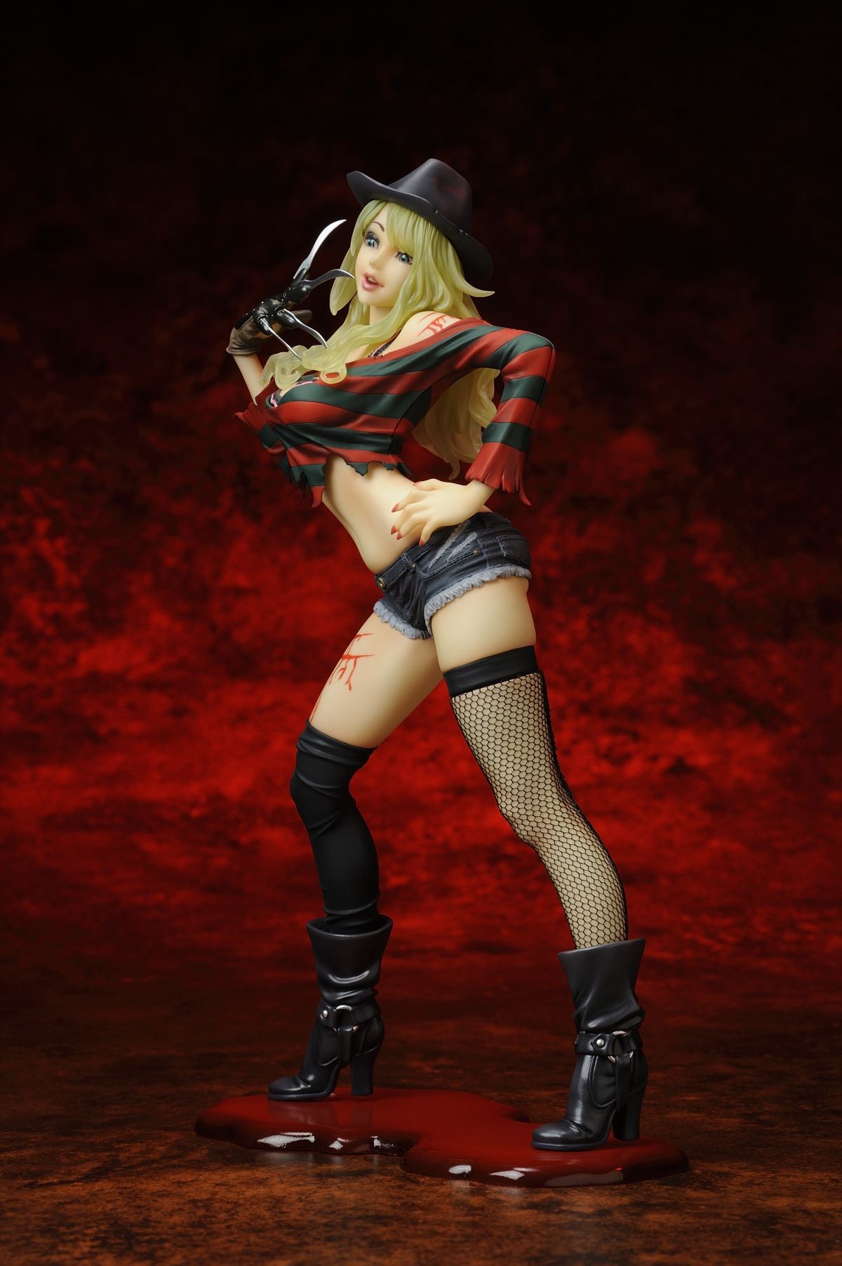 セクシーすぎる殺人鬼!? 「フレディ・クルーガー」フィギュア発売決定