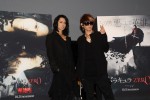 『ドラキュラZERO』スペシャル試写会イベントに出席したVAMPSのHYDE、K．A．Z