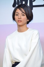 『駆込み女と駆出し男』完成報告会見に出席した満島ひかり