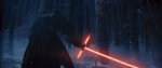 『スター・ウォーズ』最新作、謎キャラの名前判明！赤い十字型ライトセーバーの人物