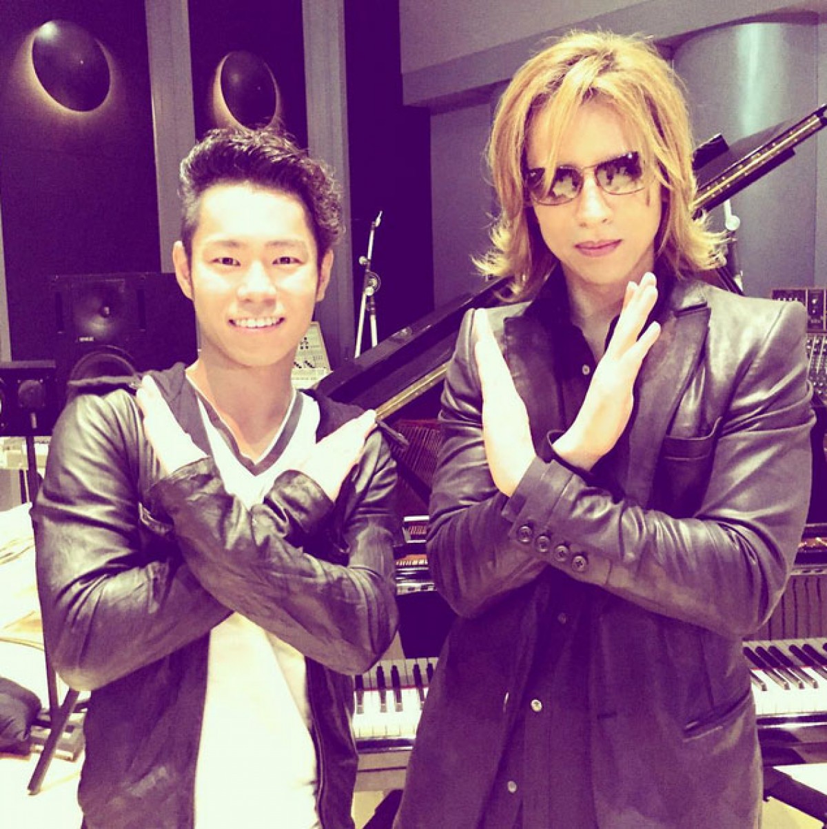 YOSHIKI、フィギュアスケート選手・村上大介と「WeAreX！」