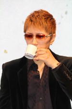 「ネスカフェ 香味焙煎 旬めぐりカフェ」開始発表イベントに登場したGACKT