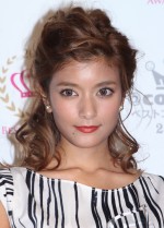 ローラ、“とってもすきな有田さん” と久々に番組共演