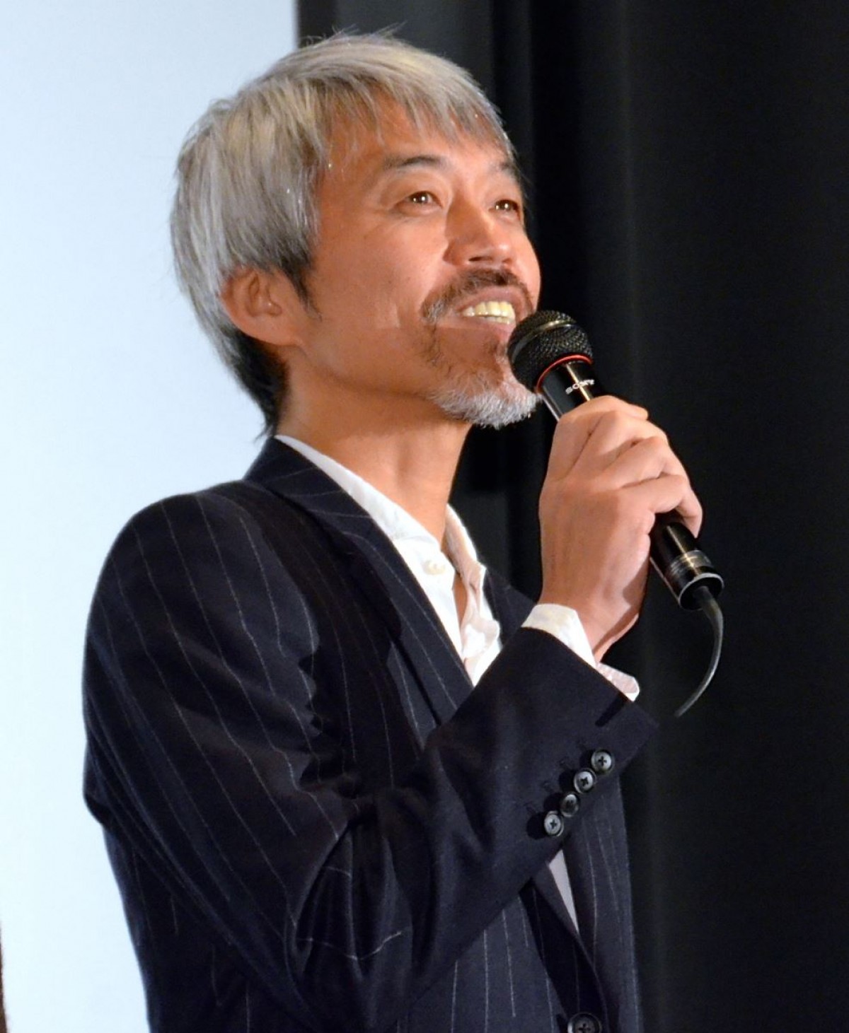 波瑠、朝ドラ・大阪から駆けつける！ 「はるちゃーん！」の声援にニッコリ