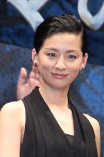 映画『エヴェレスト 神々の山嶺』完成披露試写会に登壇した尾野真千子