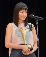 広瀬すず、是枝裕和監督からの「また色気づいちゃって」メールに困惑？ 