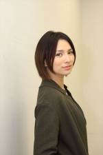 野波麻帆にインタビュー