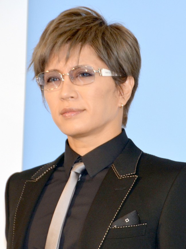 ネスレとのコラボ商品が完売したことをブログで報告したGACKT