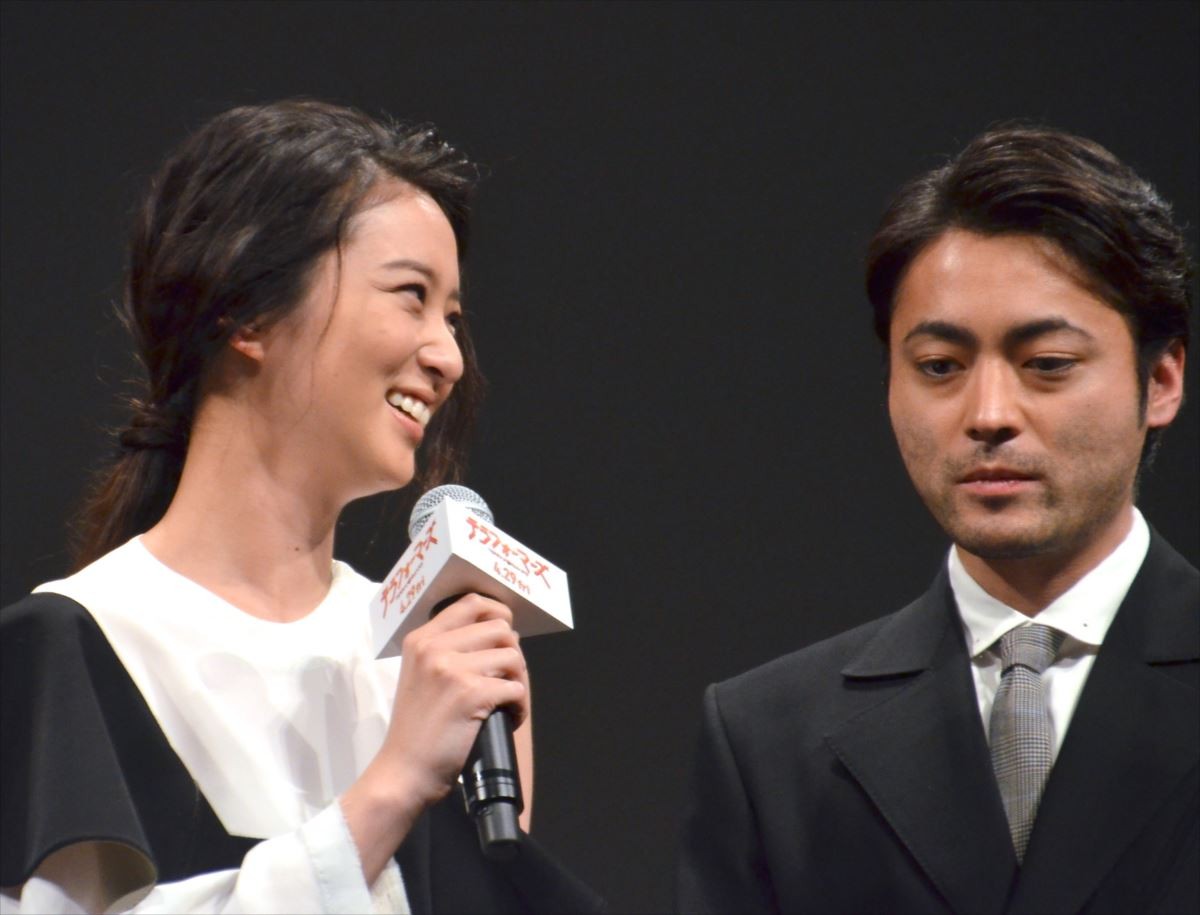 伊藤英明、山下智久と褒め合いバトルに「気持ち悪いですね」