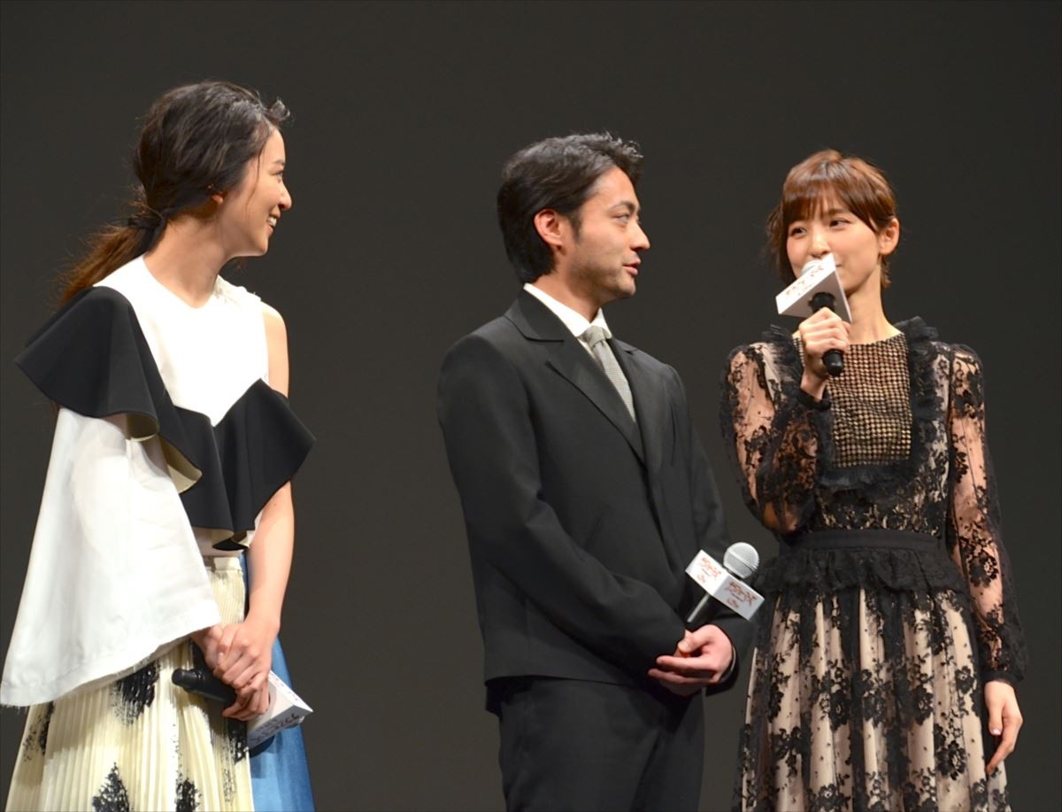 伊藤英明、山下智久と褒め合いバトルに「気持ち悪いですね」