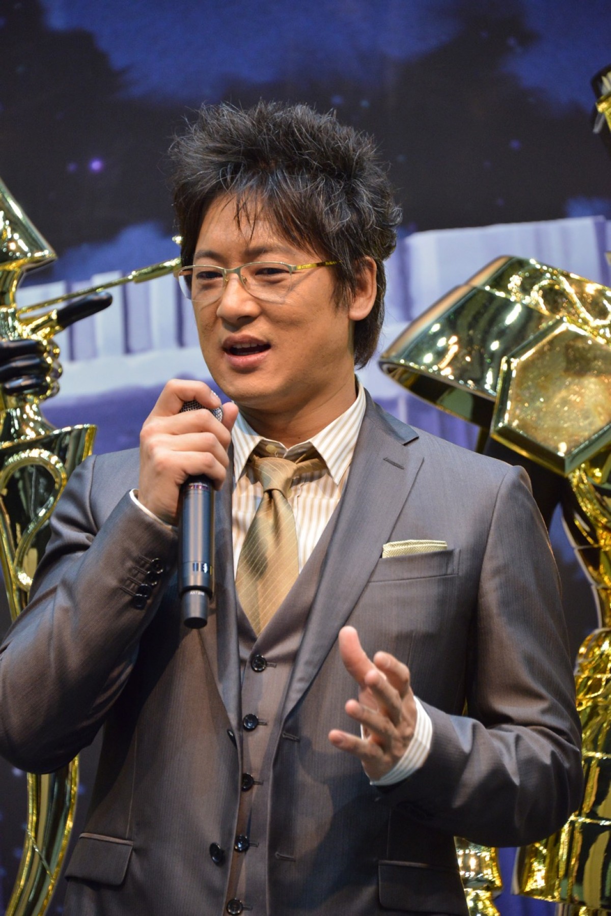 細川茂樹、夫婦げんかは「ペガサス流星拳」で阻止！ 『聖闘士星矢』愛を説く