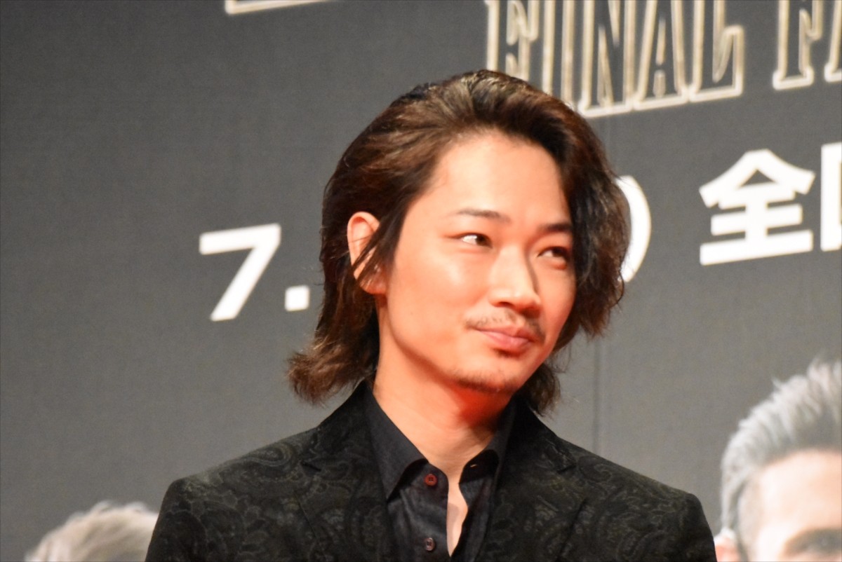 綾野剛『FF』愛を語る！好きなジョブとキャラは「たまねぎ剣士」と「モルボル」