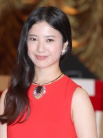 吉高由里子、『花子とアン』“夫”鈴木亮平の大河主演に「自分のことのように嬉しい」