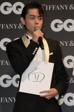 「GQ MEN OF THE YEAR 2016」授賞記者会見に出席した、菅田将暉