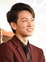 共演者からモテモテな佐藤健、菅田将暉から「本気出したら何でもできる人」