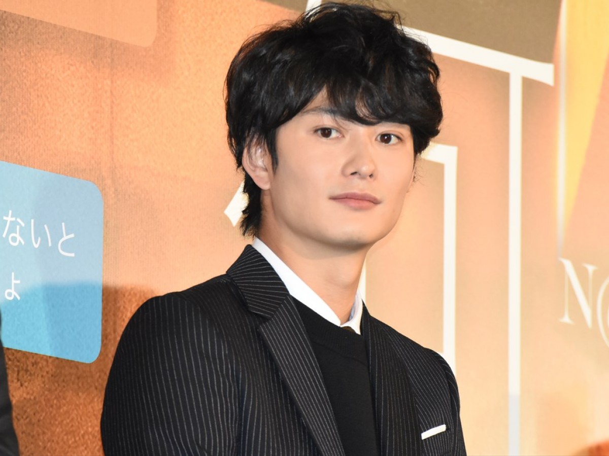 佐藤健、菅田将暉から「本気出したら何でもできる人」