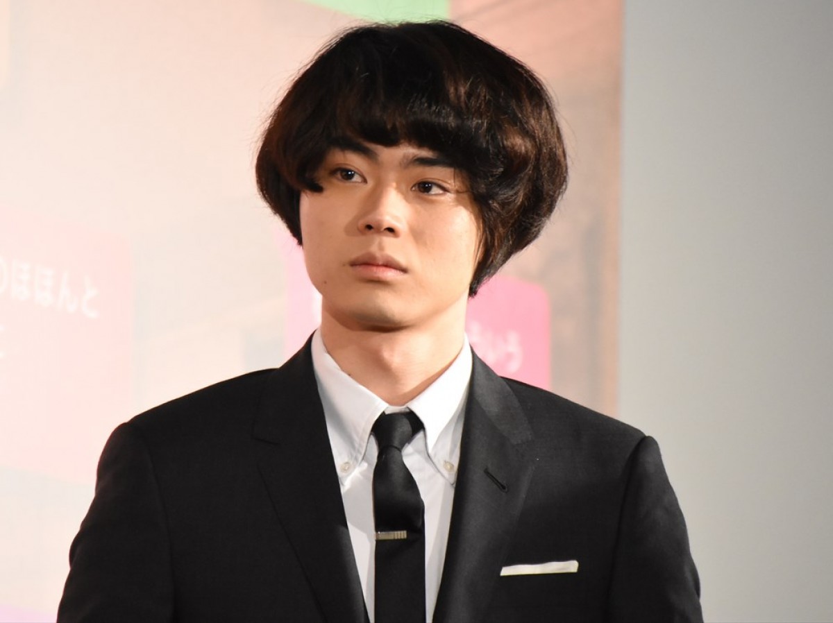 佐藤健、菅田将暉から「本気出したら何でもできる人」