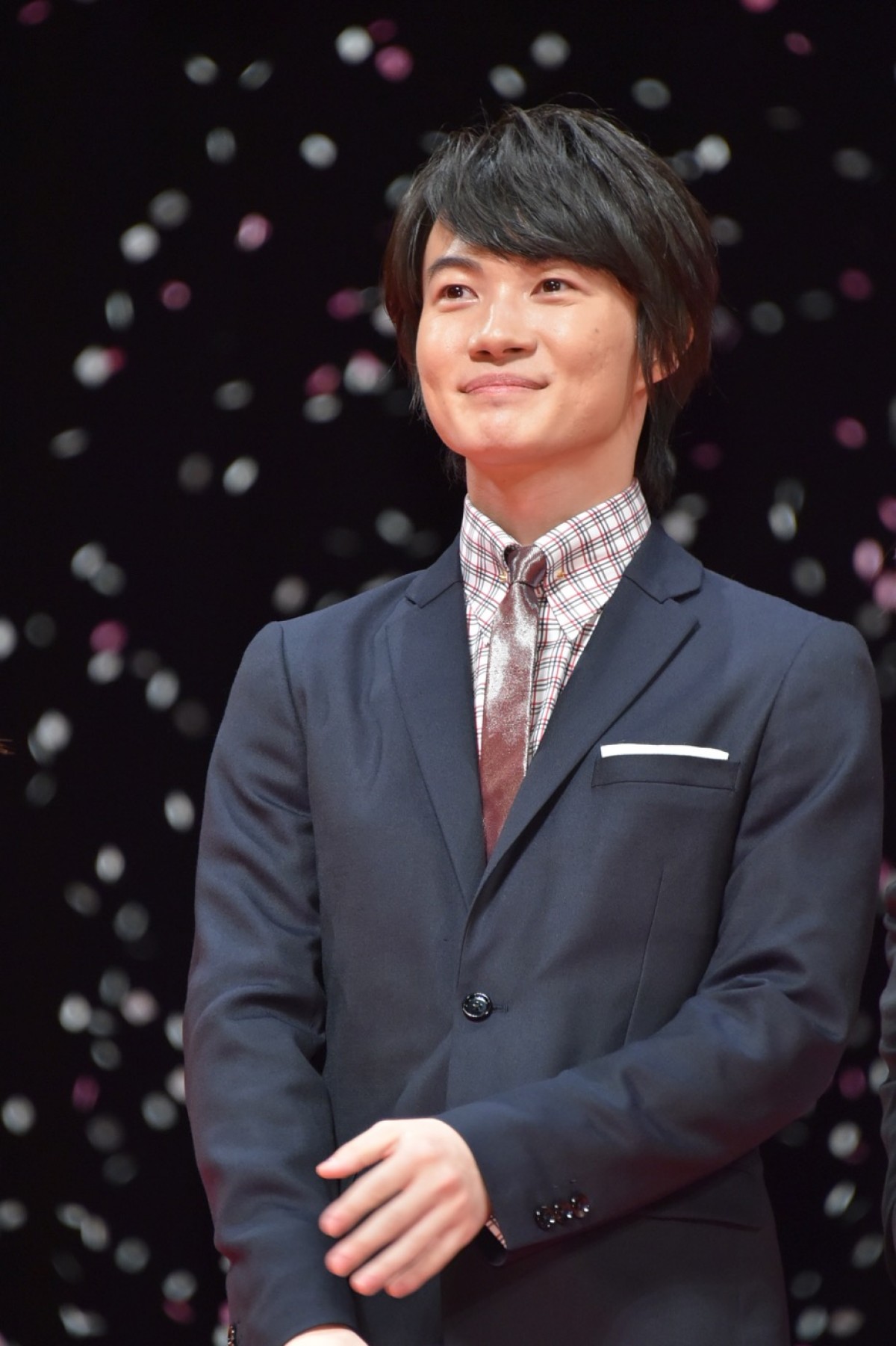 神木隆之介、『3月のライオン』対局中に甘い物忍ばす　共演者にバラされ照れる