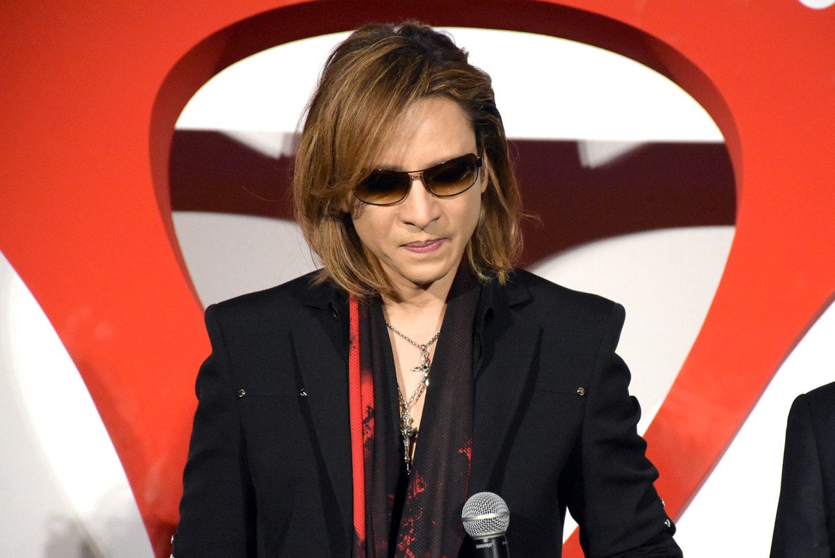 男泣きのYOSHIKI、HIDEの死後「精神科の治療を受けていた」と告白