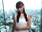 浅川梨奈、『人狼ゲーム マッドランド』インタビューの様子