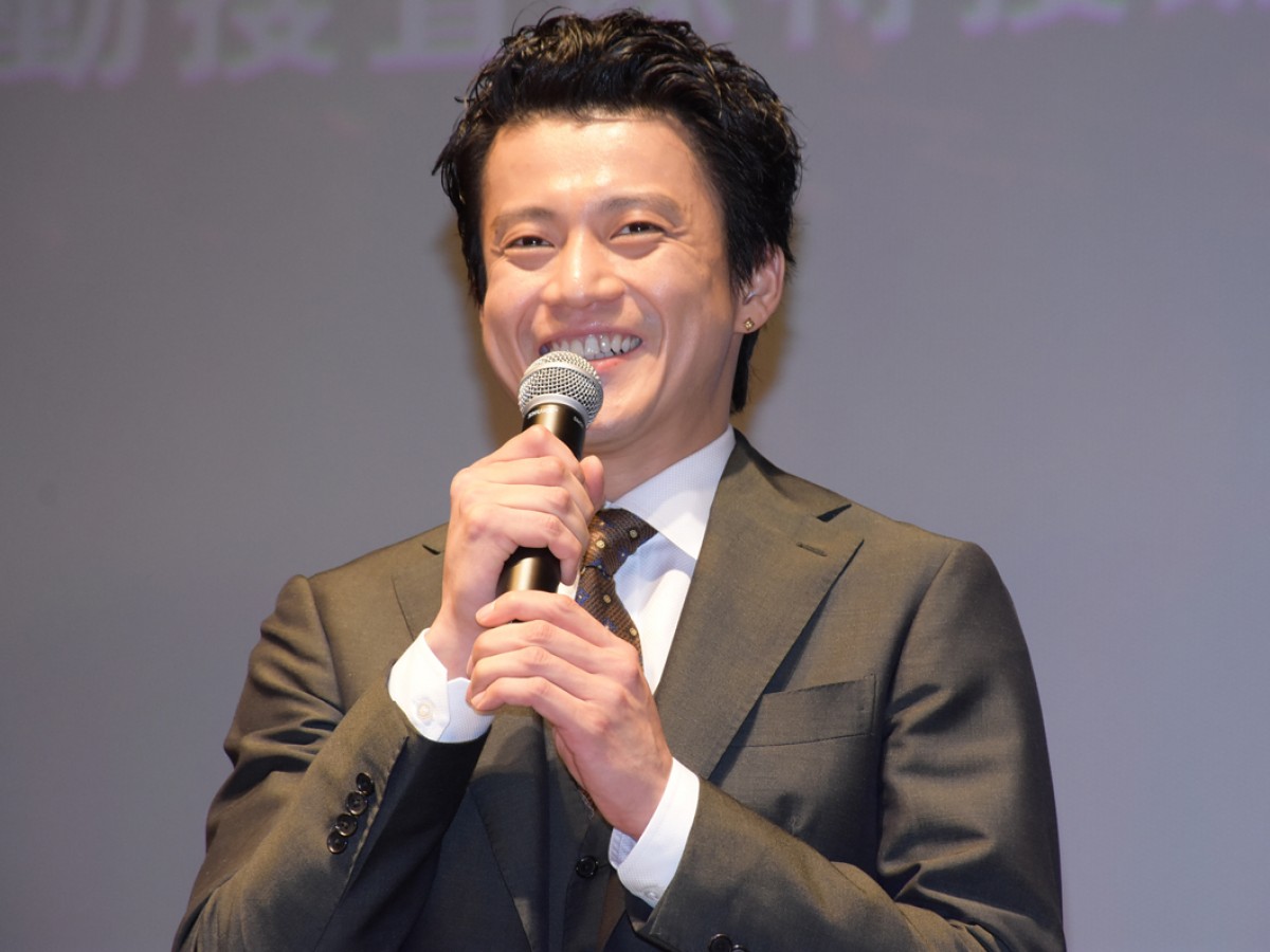 『CRISIS』小栗旬、共演の西島秀俊に「顔が濡れちゃうアンパンマンみたい」