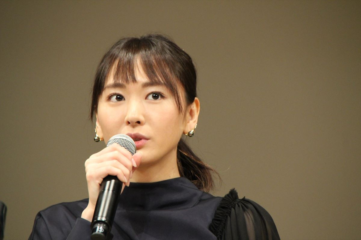 新垣結衣、ブルーリボン賞「皆さんに恩返しができた」 阿部サダヲは来年司会に不安