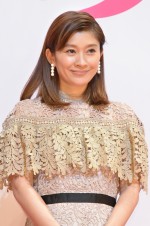 篠原涼子、映画『北の桜守』完成披露会見に登壇