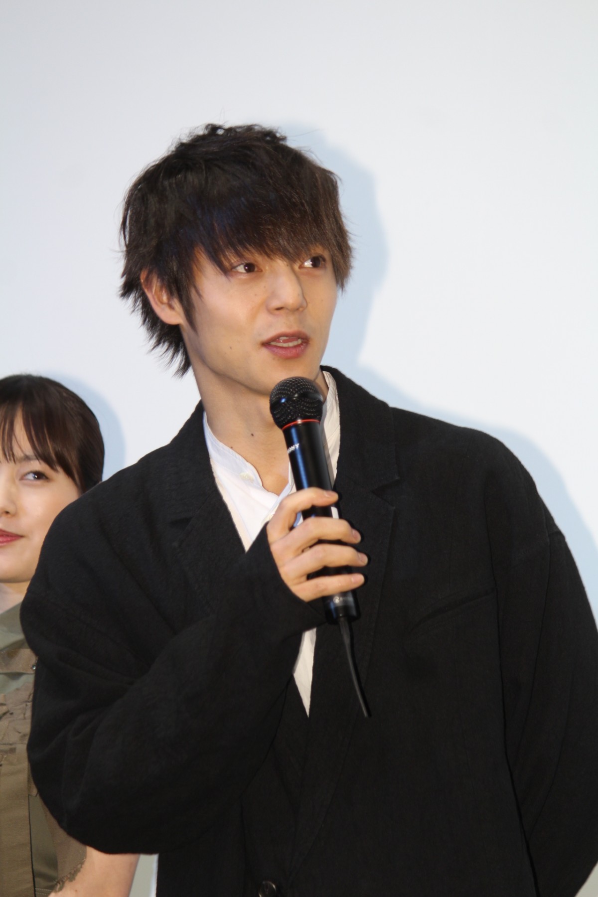 窪田正孝、“兄”新井浩文と「まったく趣味が合わない」 