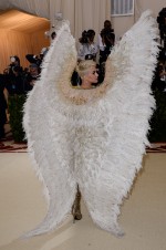 ケイティ・ペリー、MET GALA2018に登場