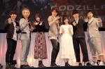 左から梶裕貴、諏訪部順一、上田麗奈、宮野真守、小澤亜李、櫻井孝宏、杉田智和　AnimeJapan 2018『GODZILLA 決戦機動増殖都市』ステージイベント