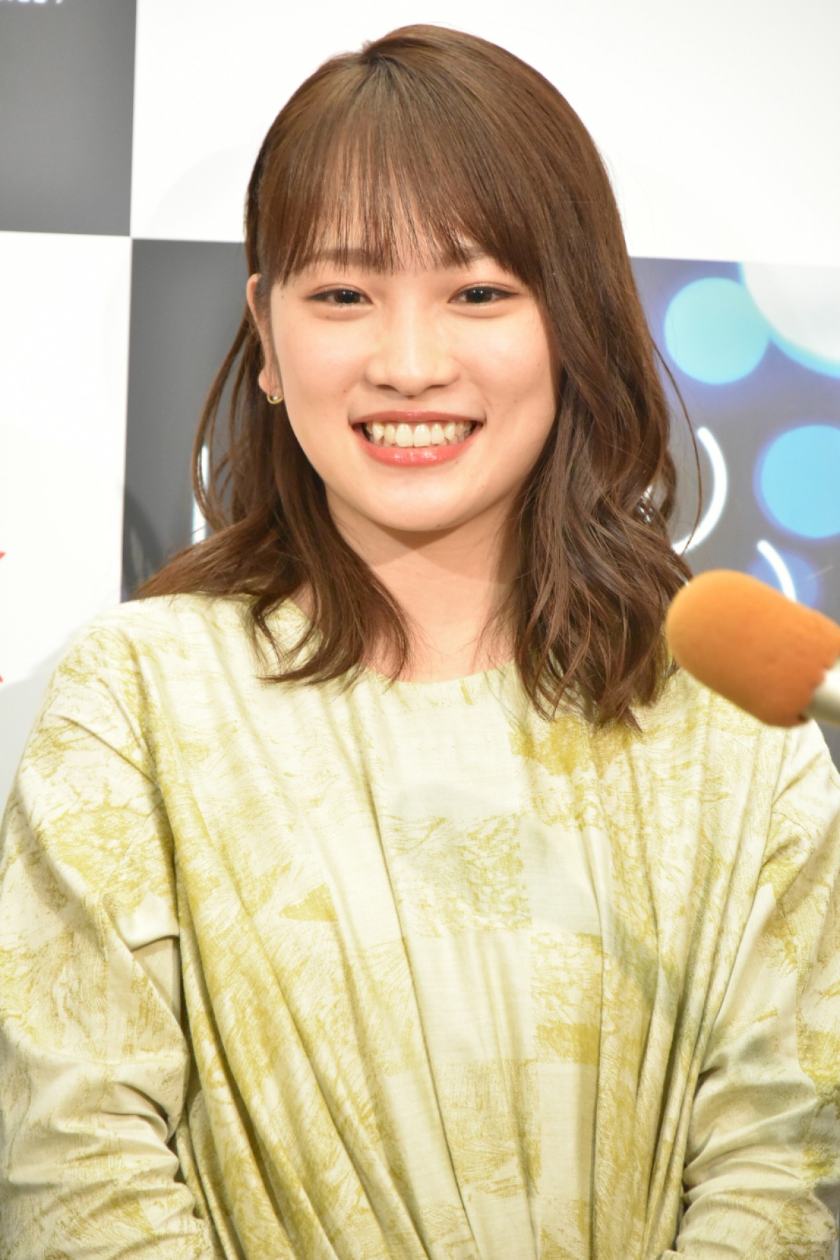 AKBの“当たり馬券”川栄李奈、自虐分析「ただ露出が多いだけ」