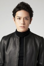 滝沢秀明、WOWOWドラマ初主演『孤高のメス』で初の外科医役