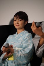 映画『青夏 きみに恋した30日』前日祭舞台挨拶に登場した葵わかな