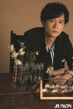 「JUNON」12月号に登場した稲垣吾郎