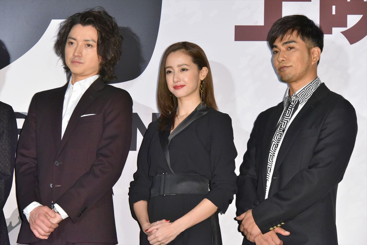 高橋一生、佐藤健とイチャイチャ！「喜ぶ顔が浮かぶと…」と破顔