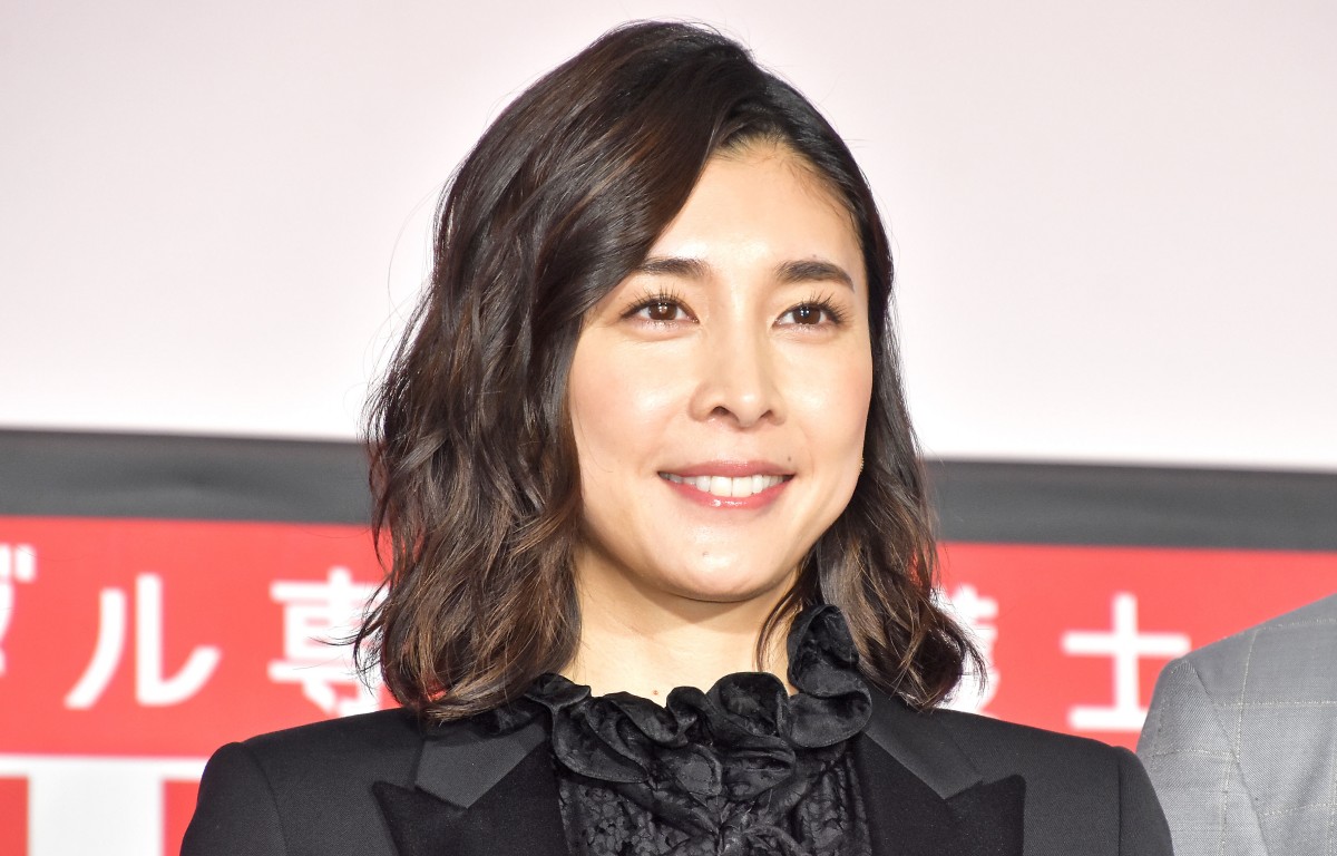 竹内結子、中川大志の“息子”から“同僚”への変化に「子どもの成長は早い」