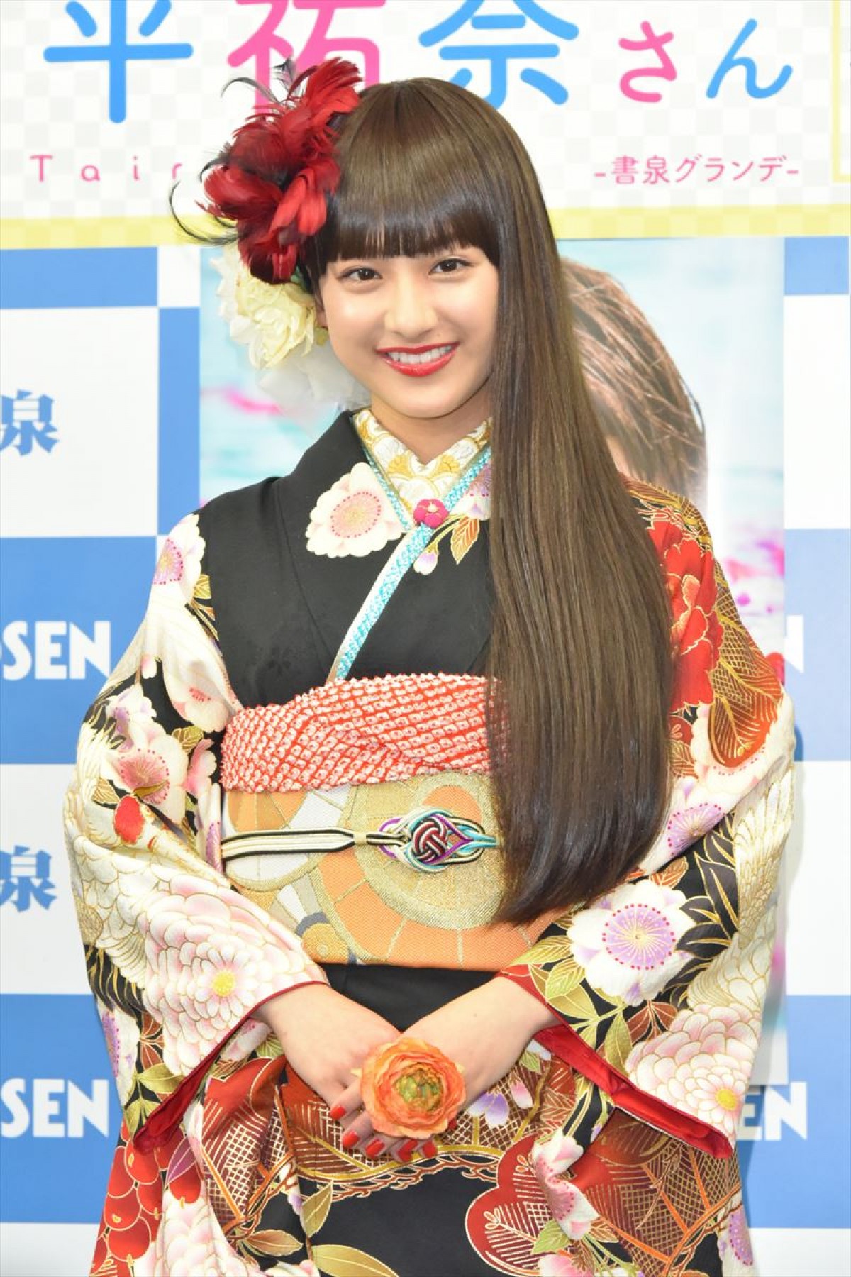 平祐奈、20歳解禁の炭酸で喉ガラガラ　お酒挑戦は「だいぶ先」  　