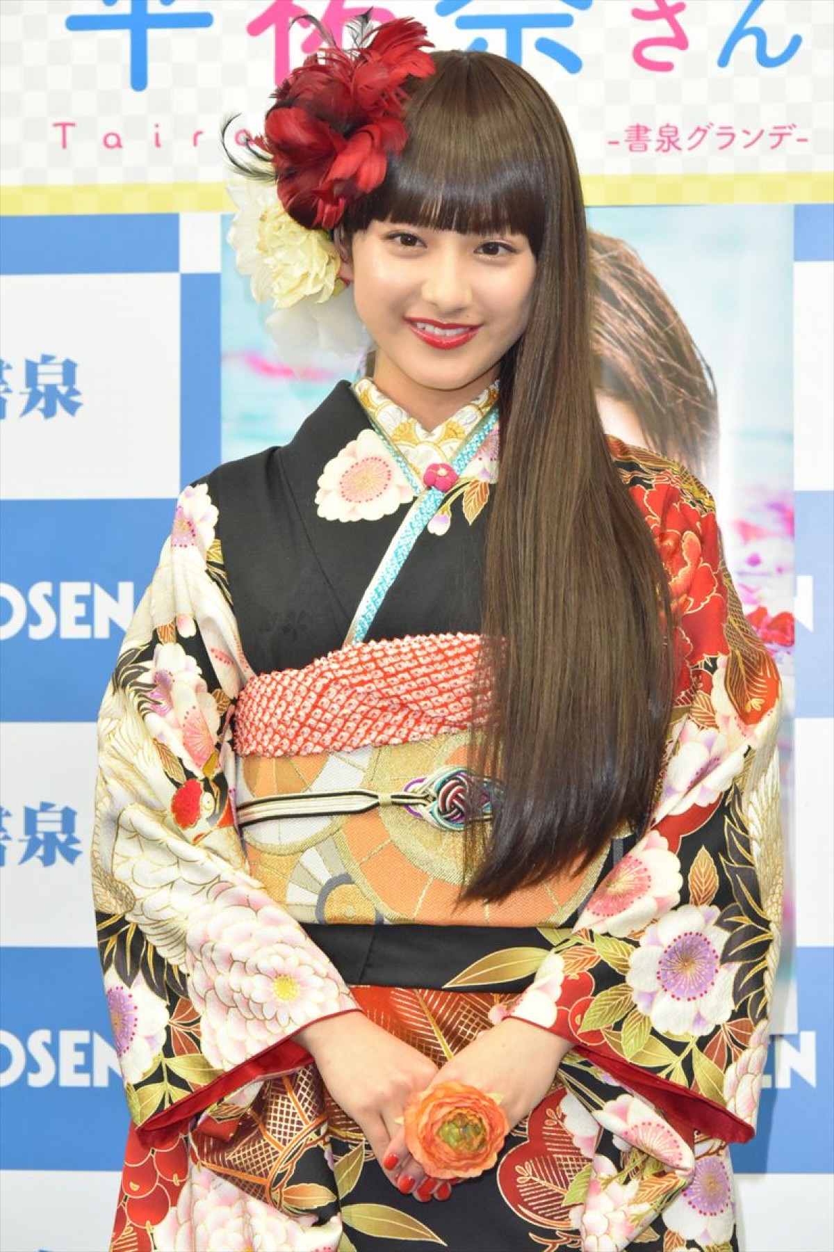 平祐奈、20歳解禁の炭酸で喉ガラガラ　お酒挑戦は「だいぶ先」  　