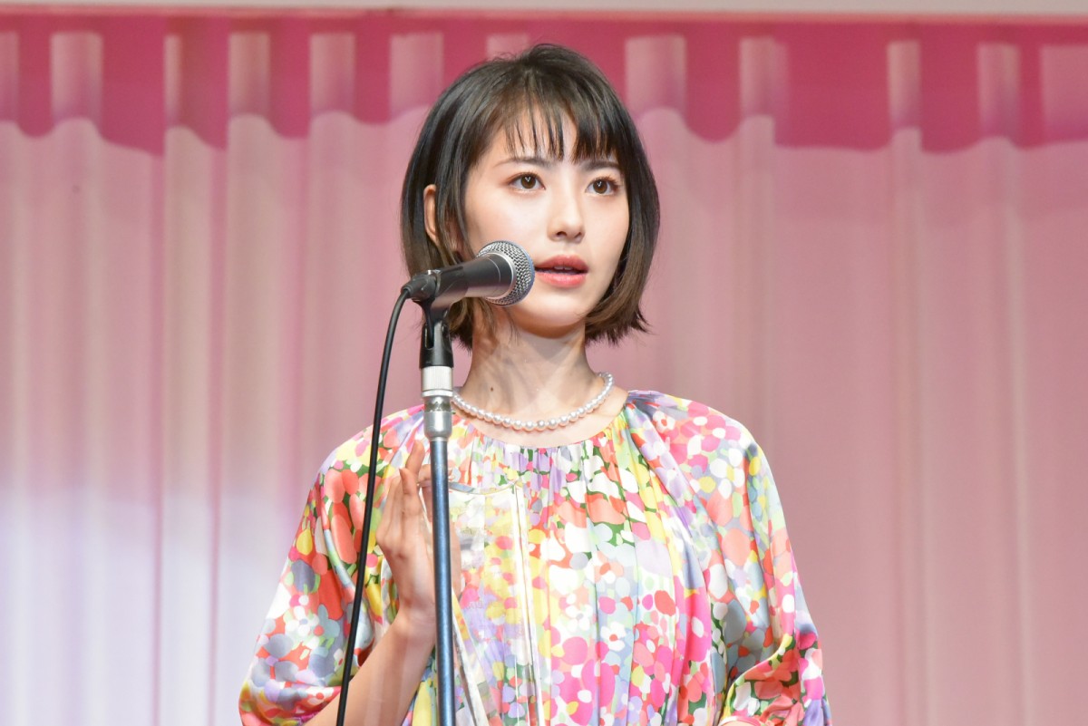 浜辺美波、女優業「頑張る」もお年玉は「しばらくもらうつもり」