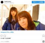 真夏はカメラに自ら…　※『ザンビ』インスタグラム