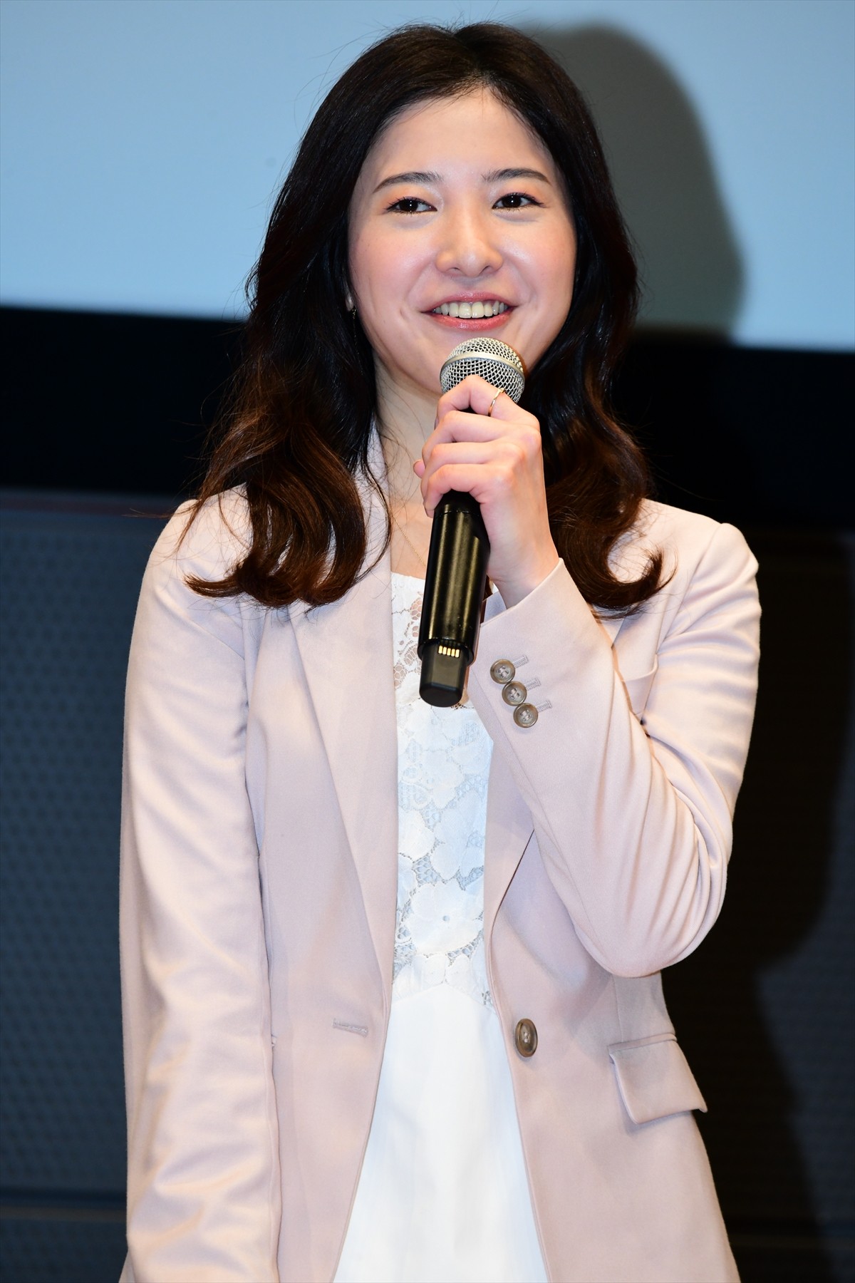 吉高由里子、ギャン泣きを告白　役者業は「悩みだらけじゃない？」