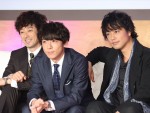 高橋一生×斎藤工×滝藤賢一の“イチャイチャ”が「アホでかわいい」 『東京独身男子』初回