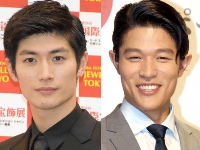 （左より）三浦春馬、鈴木亮平