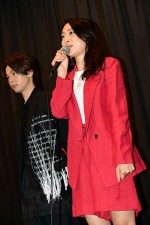 黒川芽以、『美人が婚活してみたら』初日舞台挨拶に登壇