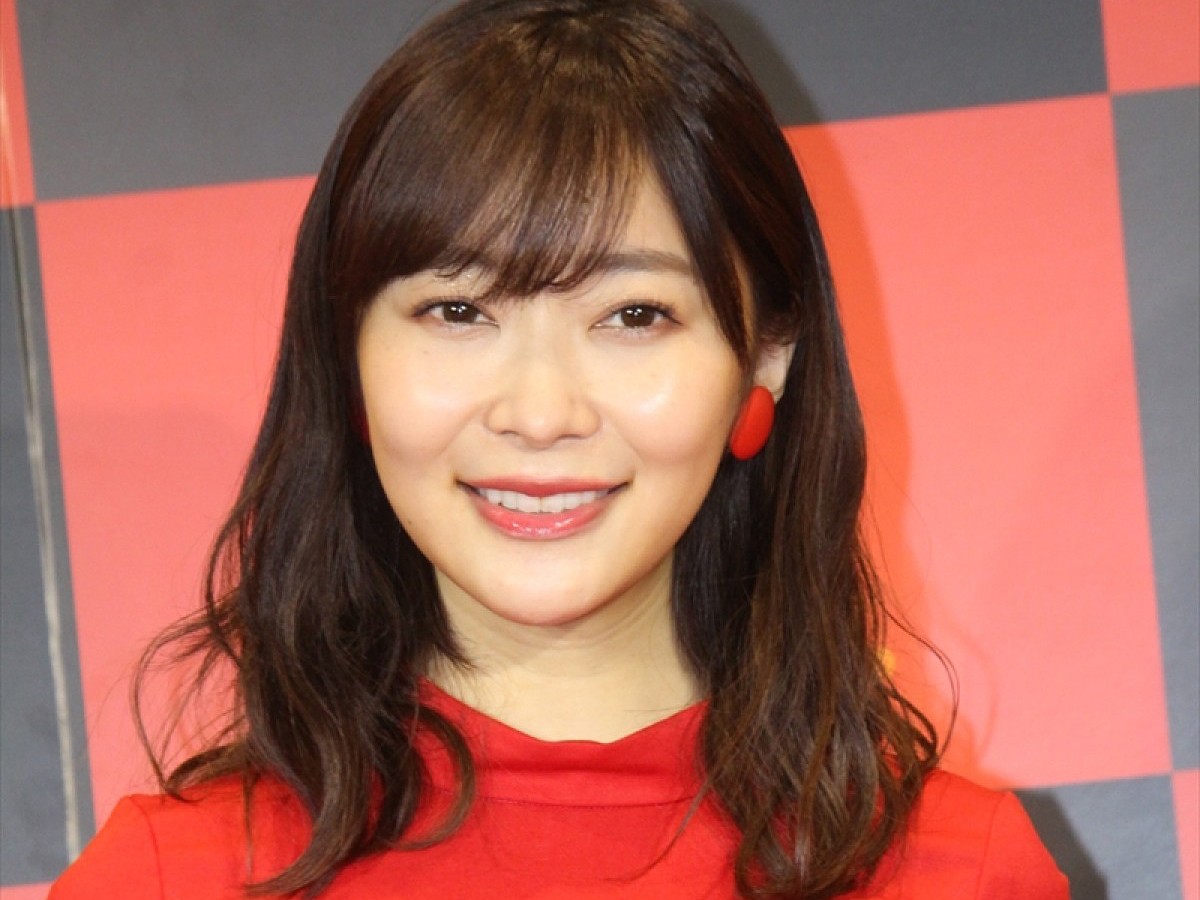 指原莉乃、“活動再開”の鞘師里保を祝福　かつての共演時ショットをリツイート