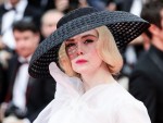 洗練されたファッションでカンヌの注目を浴びたエル・ファニング