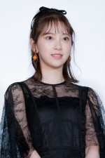 堀未央奈、映画『ホットギミック ガールミーツボーイ』公開記念舞台挨拶に登場