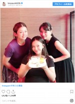 出産直前の華原朋美（中央）と保田圭（右）　※「保田圭」インスタグラム